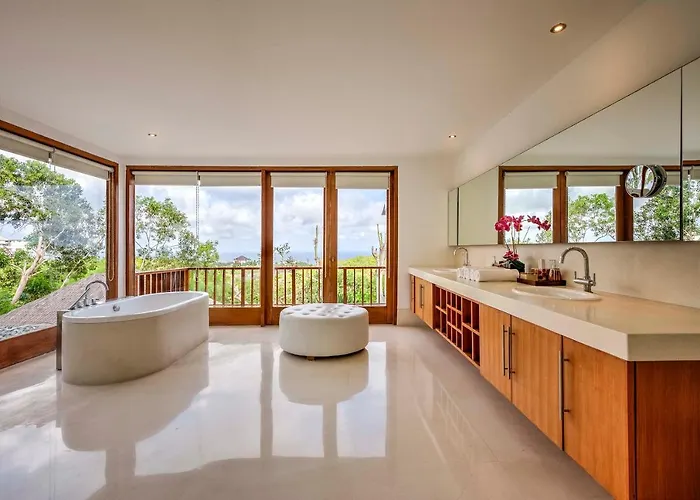 Casabelle * Uluwatu